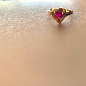 Heart shape ring with 3 diamonds